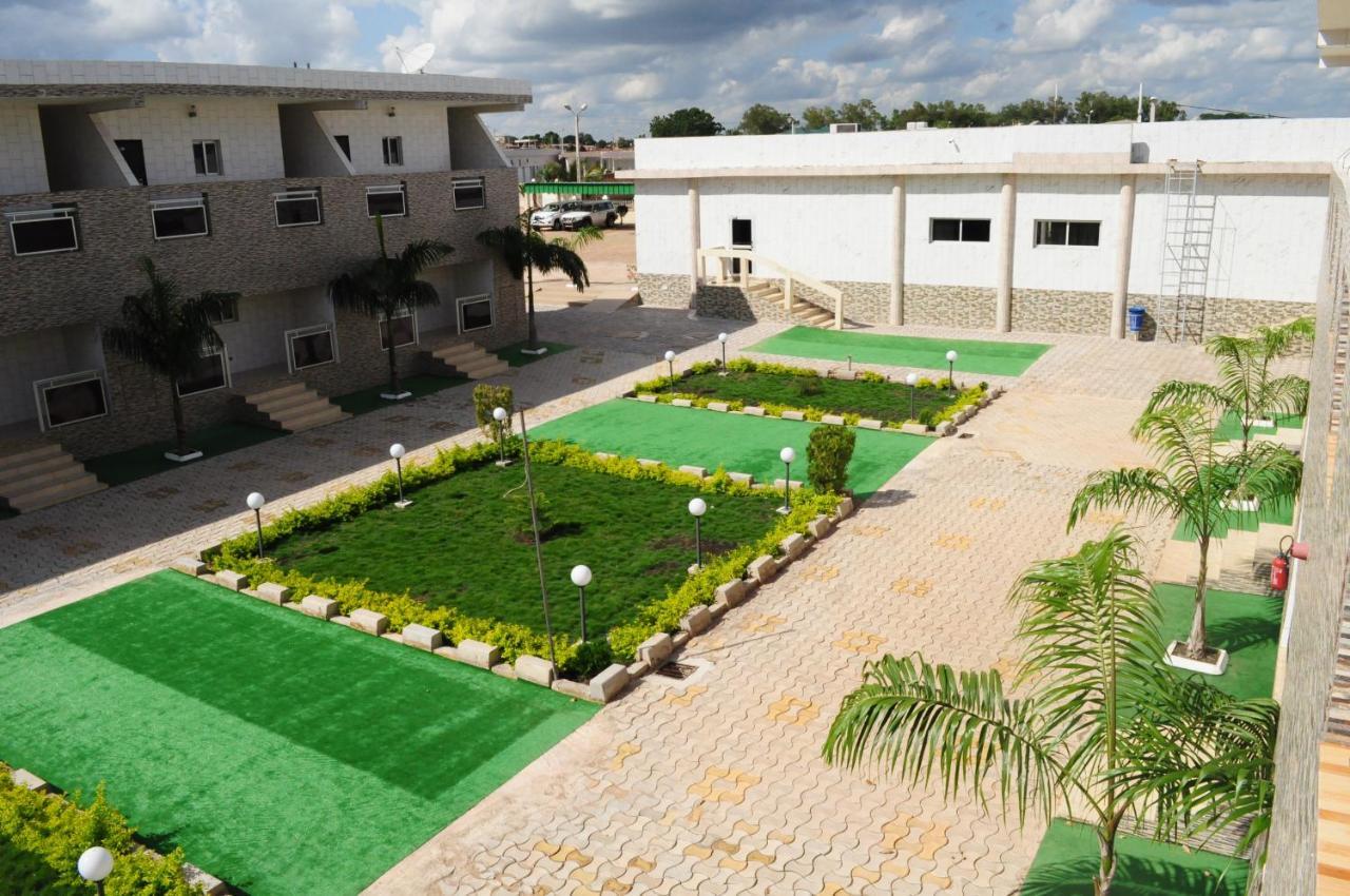 Complexe Hotelier Olympe Korhogo Exterior foto